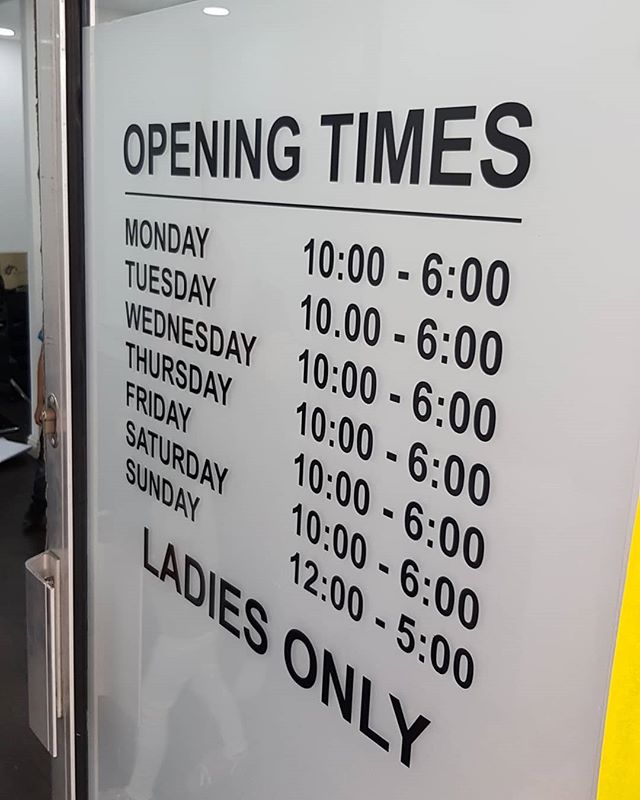 Opening times applied to this door

To place your order whatsapp me: Mak of Big Print Birmingham on 07702153393