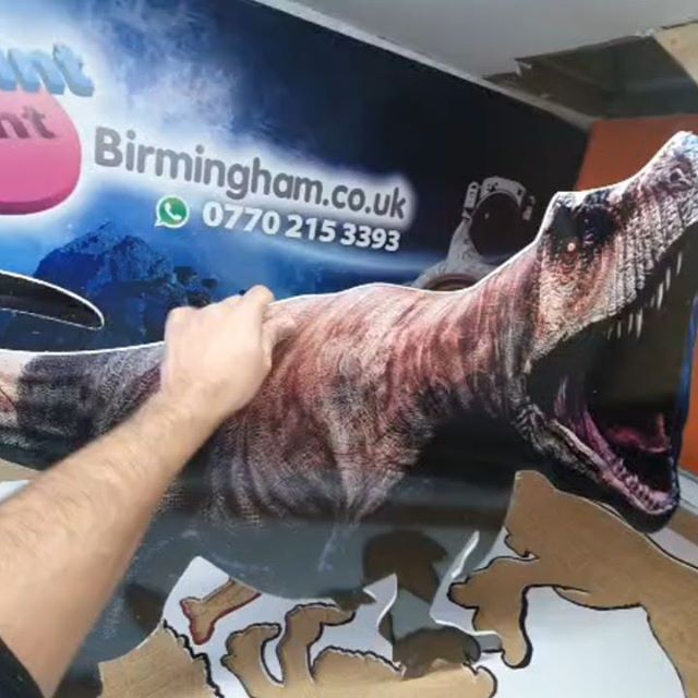 T-Rex cut out, to be used in a kids party

To place an order If at all possible PLEASE whatsapp me on 07702153393