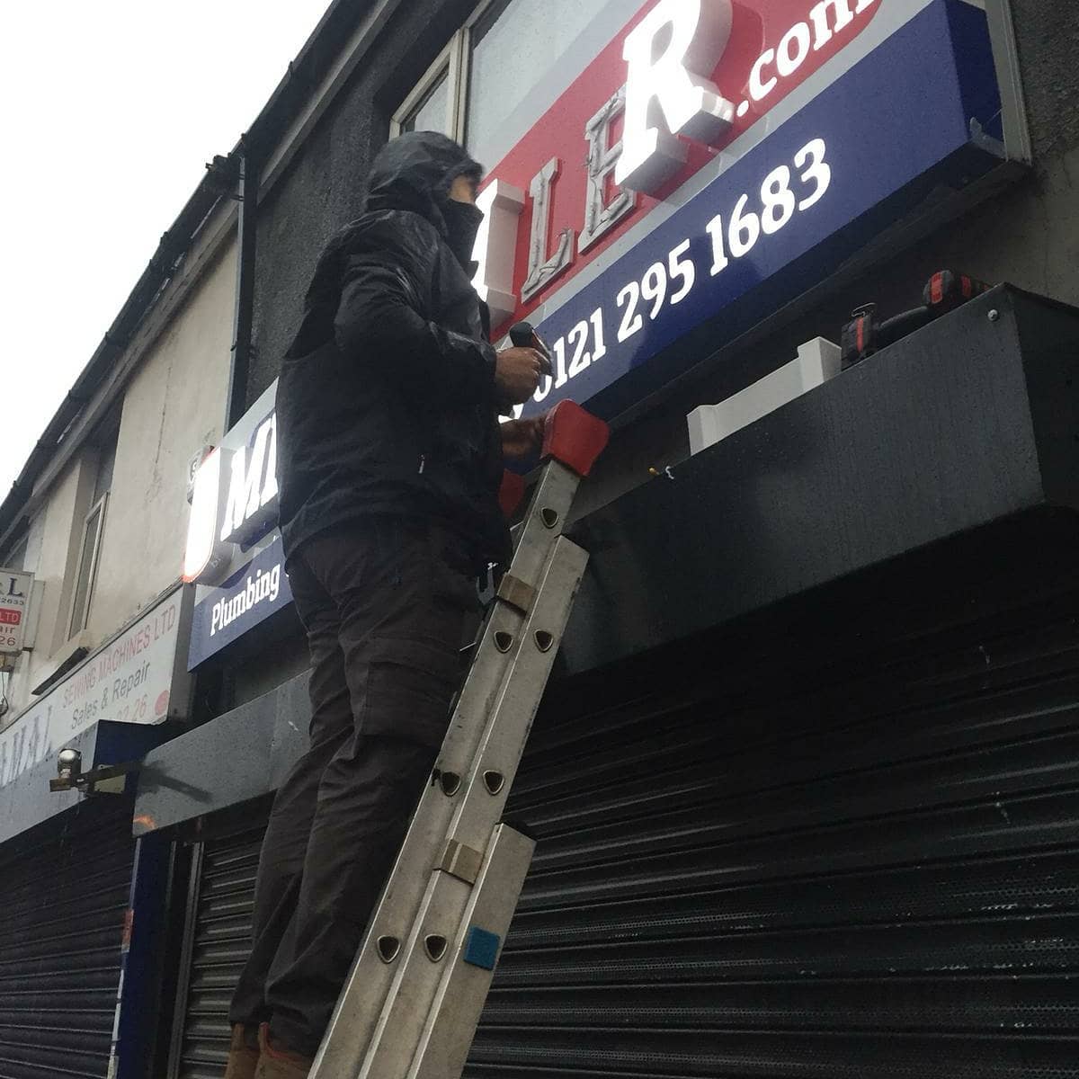 The making of the @meraboiler Birmingham sign.

To place an order If at all possible PLEASE whatsapp me on 07702153393