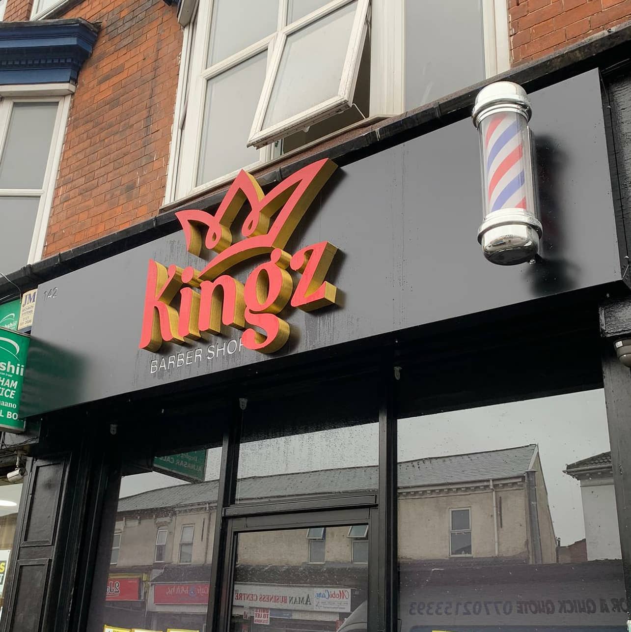 New signboard went today. This one was for @kingz_barber1 on Stratford Road, Birmingham

Check them out.

To place an order for a signboard, If at all possible PLEASE whatsapp me on 07702153393