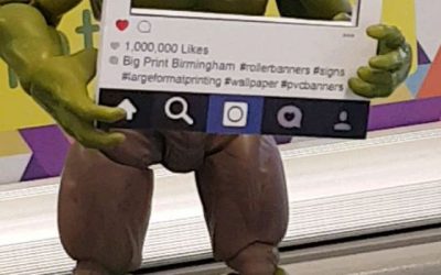 Selfie Boards explained, what's the difference between a Correx board and a FoamX Please like and share #bigprintbirmingham #printingbirmingham #signmaker #signs #printshop #selfieboard #selfieboards