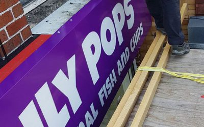 2nd panel fits flush. #bigprintbirmingham #printingbirmingham #signmaker #signs #birmingham #windowart #shopwindows #signboards #printshop #signshop