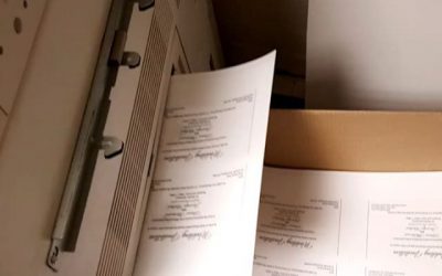 Wedding cards being printed. Call me if you need any design and printed #bigprintbirmingham #printingbirmingham #signmaker #signs #birmingham #windowart #shopwindows #signboards #printshop #signshop #wedding #weddingcard