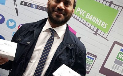Waheed of Winsor education collecting his business cards.Why not place your next order with me.Mak 07702153393#bigprintbirmingham#printingbirmingham #printshop#shopsigns #largeformatprinting #businesscards #businesscardprinting