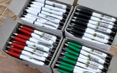 Order your custom printed pens. Your logo on your pens.#bigprintbirmingham #printingbirmingham #signmaker #signs #printshop #custompens #penprinting