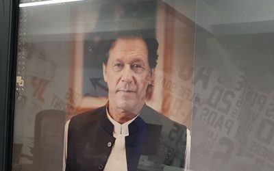 Printing a photo of #imrankhan will be put up at @lahorevillageTo place your order whatsapp me: Mak of Big Print Birmingham on 07702153393Or use this whatsapp link from your mobile: https://api.whatsapp.com/send?phone=+447702153393#bigprintbirmingham#printingbirmingham #printshop#shopsigns#largeformatprinting#posters #pictures #digitalprinting