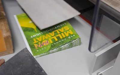 A5 16pp stapled booklets being trim down to size.To place your order whatsapp me: Mak of Big Print Birmingham on 07702153393Or use this whatsapp link from your mobile: https://api.whatsapp.com/send?phone=+447702153393#bigprintbirmingham#printingbirmingham #printshop#shopsigns#largeformatprinting#posters#cards #booklets #Brochures