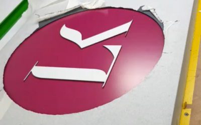 Testing light box in it workshopTo order your shop sign Please whatsapp me : https://wa.me/447702153393#bigprintbirmingham #printingbirmingham #signmaker #signs #birmingham #printshop #signshop