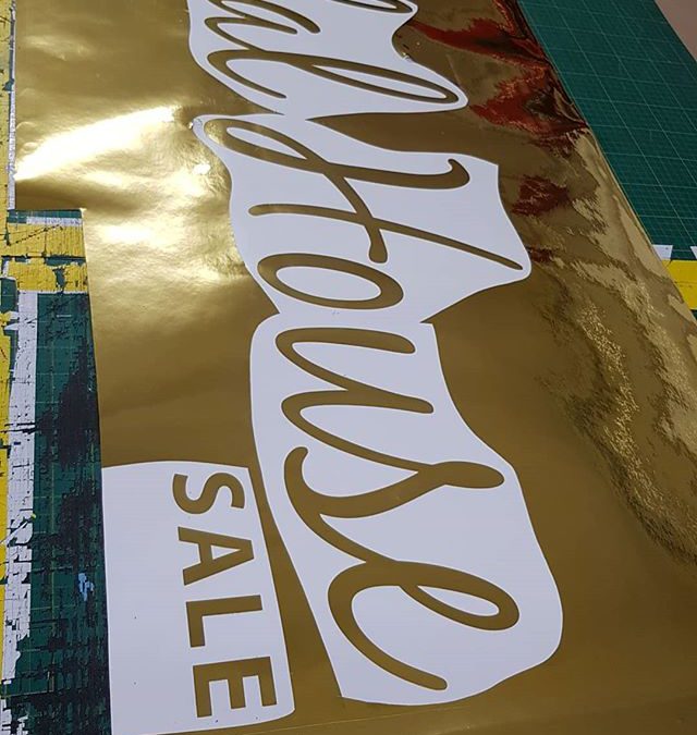 Mirror finish gold vinyl being weeded. To place your order whatsapp me: Mak of Big Print Birmingham on 07702153393 Or use this whatsapp link from your mobile: https://wa.me/447702153393